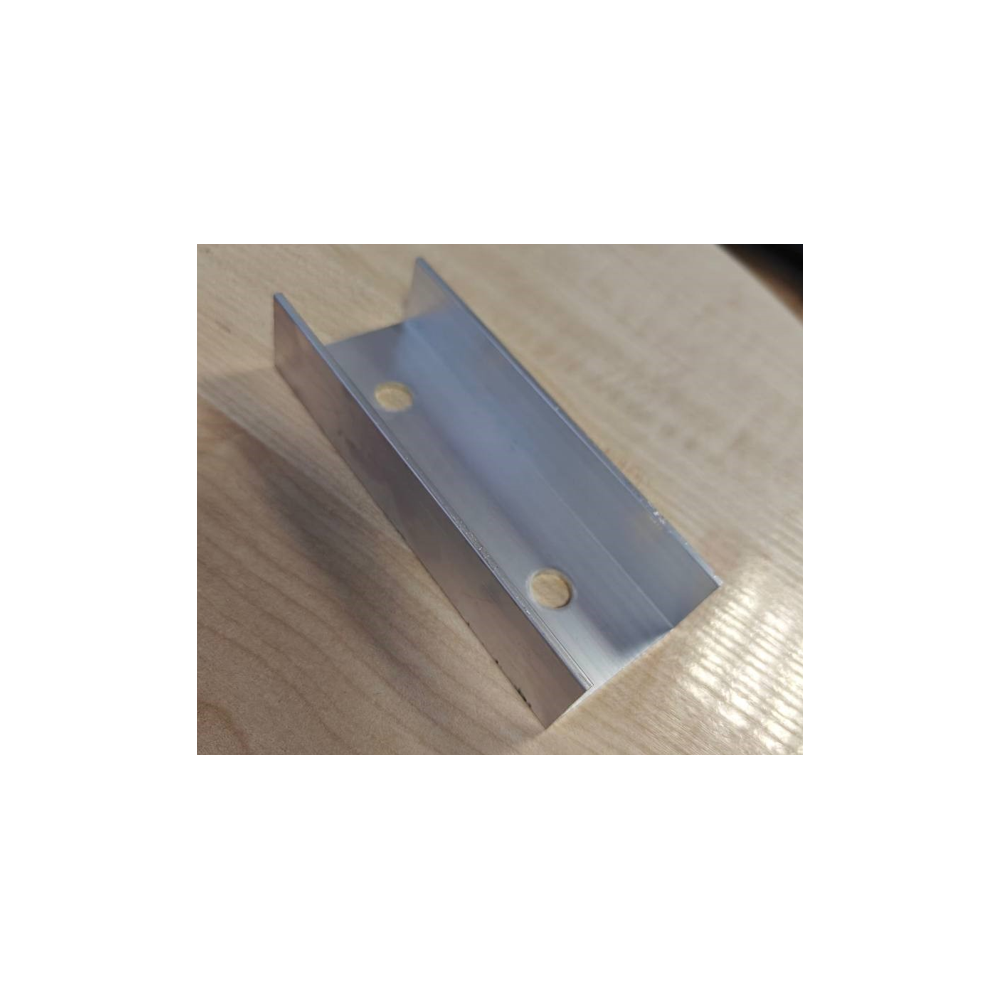 Montavimo bėgelio jungtis 40x40 lygi