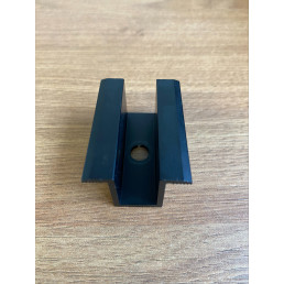 Vidurinis modulio laikiklis, juodas (mod. rėmo aukštis 30 mm)