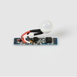 LED juostos judesio jutiklis 12-24Vdc, 8A, montuojamas į profilį