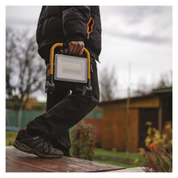 Nešiojamas darbinis šviestuvas su rankena, 230Vac, 51W, 4600lm, IP44, 4000K neutraliai balta